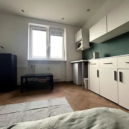 דירה Cozy Studio In Center